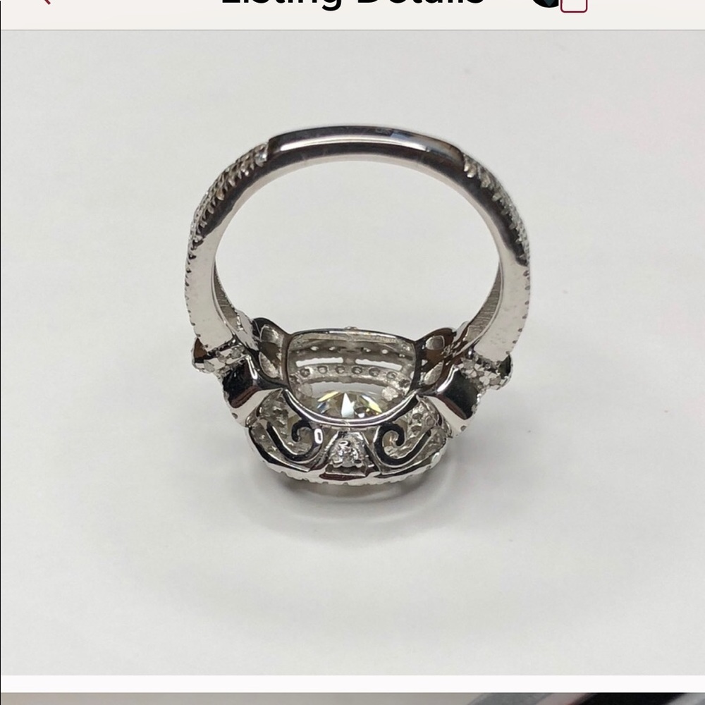 2C Moissonite Halo size 8 beautiful ring - Picture 2 of 5